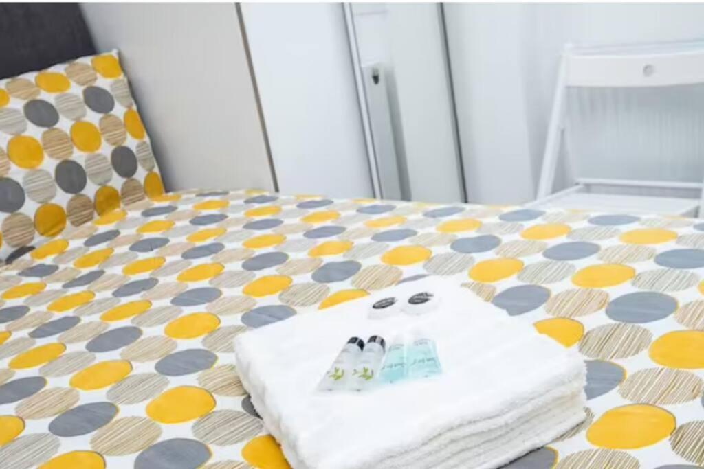 Great Location Service And Stay Double Ensuite Room With Shared Kitchen- 5Mins Walk From Tufnell Park Londra Esterno foto